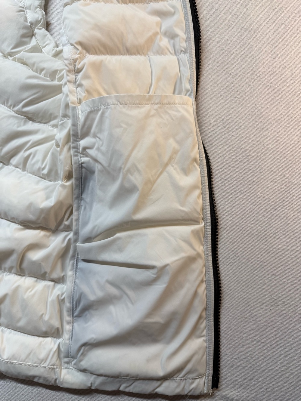 The North Face Women's White Quilted Down Vest - Picture 5 of 7